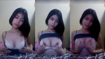 Bokep ABG Cantik Remas Toket Mantap poster