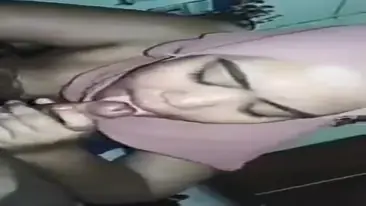 Bokep Jilbab Pink Kulum Kontol Gede Rakus Viral Indo poster