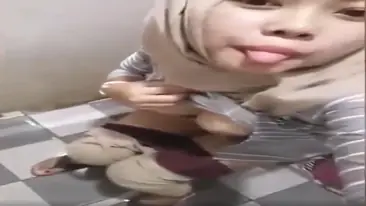 Jilbab Cream Manyun Manyun poster