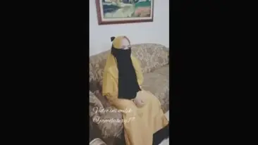 Ukhti Hijab Kuning Dientot Liar sampai Becek Basah Tidak Bisa Ditahan poster